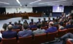 Analista político avalia tentativa de Anistia a Bolsonaro de pressionar o STF e realinhar a oposição para 2026
