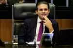 DF - CÂMARA/PROJETO/ADULTIZAÇÃO/COMISSÃO GERAL - POLÍTICA - O presidente da CÂmara dos Deputados,   Hugo Motta (Republicanos-PB), abre os   trabalhos da comissão geral que discute   a proposição de um projeto de lei em   defesa das crianças e adolescentes, no   plenário da Casa, no Congresso   Nacional, em Brasília (DF), nesta   quarta-feira, 20 de agosto de 2025. Ele   disse que há uma "chance histórica"   nesse encontro.   20/08/2025 - Foto: WILTON JUNIOR/ESTADÃO CONTEÚDO