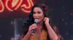 Gracyanne Barbosa se machuca em apresentação do &#8220;Dança dos Famosos&#8221;