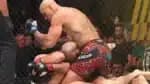 Alex Poatan nocauteia Ankalaev e recupera cinturão peso-pesado no UFC