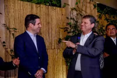 Imagem card com fundo