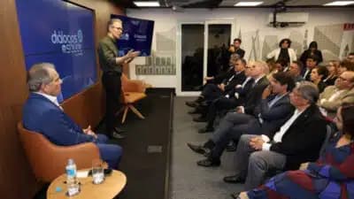 Imagem card com fundo