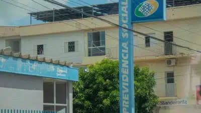 Imagem card com fundo