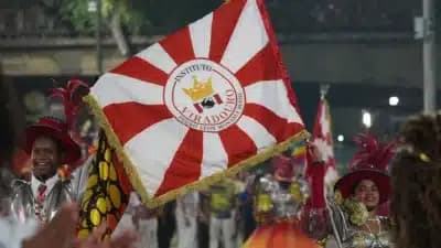 Imagem card com fundo