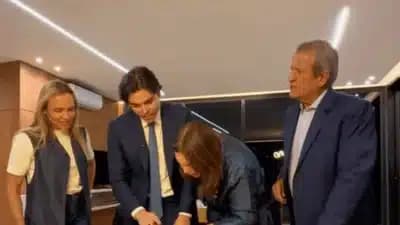 Imagem card com fundo