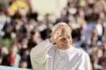 Papa Leão XVI abençoa imagem de Nossa Senhora Aparecida em celebração