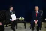 Milei e Trump selam apoio financeiro em encontro crucial para reformas