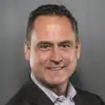 Doug Lebda, CEO com fortuna de R$ 1,7 bi, morre em acidente de quadriciclo