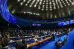 Senado endurece leis: projeto fecha brechas em crimes e desarmamento